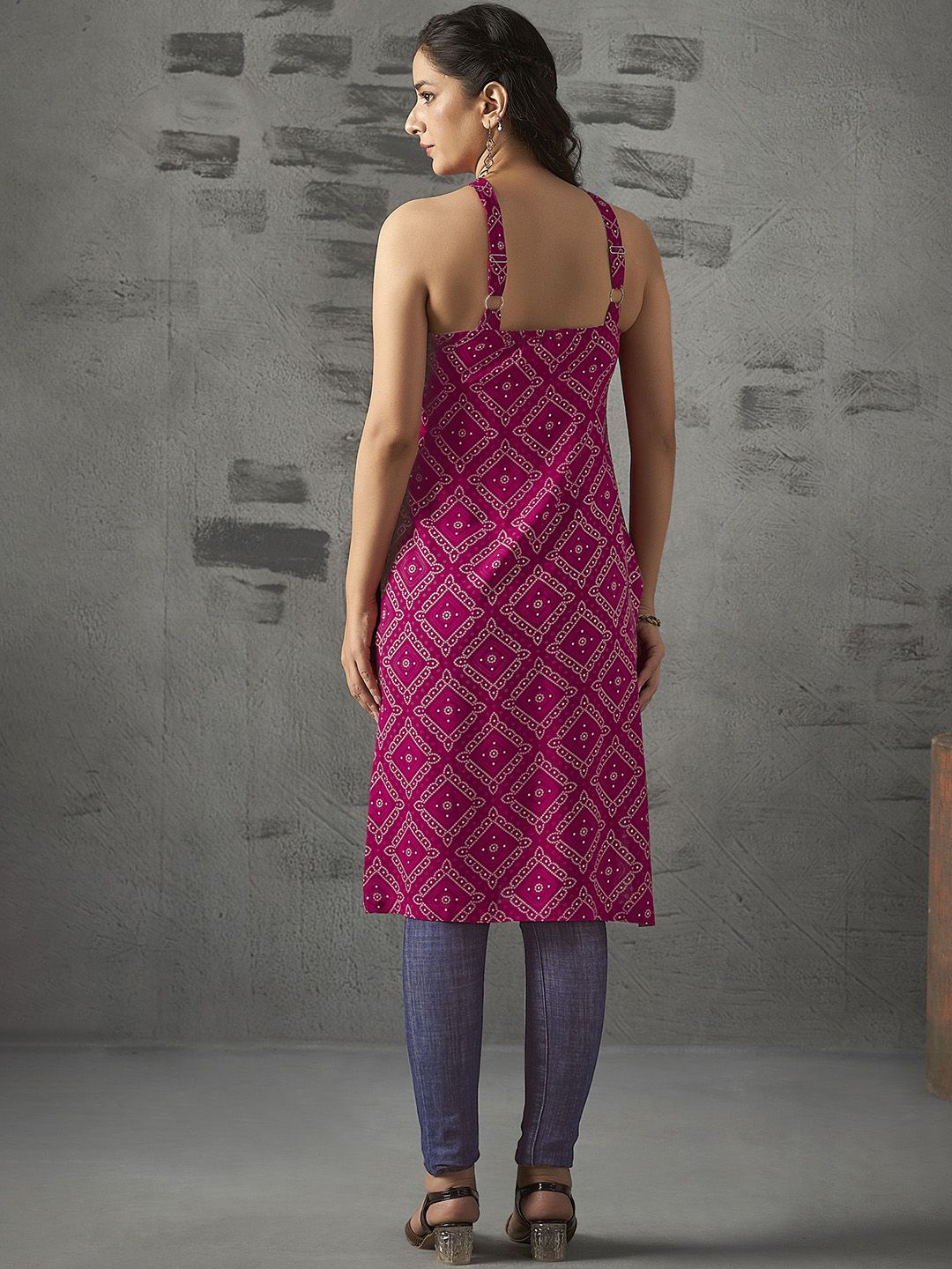 Anouk Fuchsia Bandhani Printed Halter Neck Straight Kurta