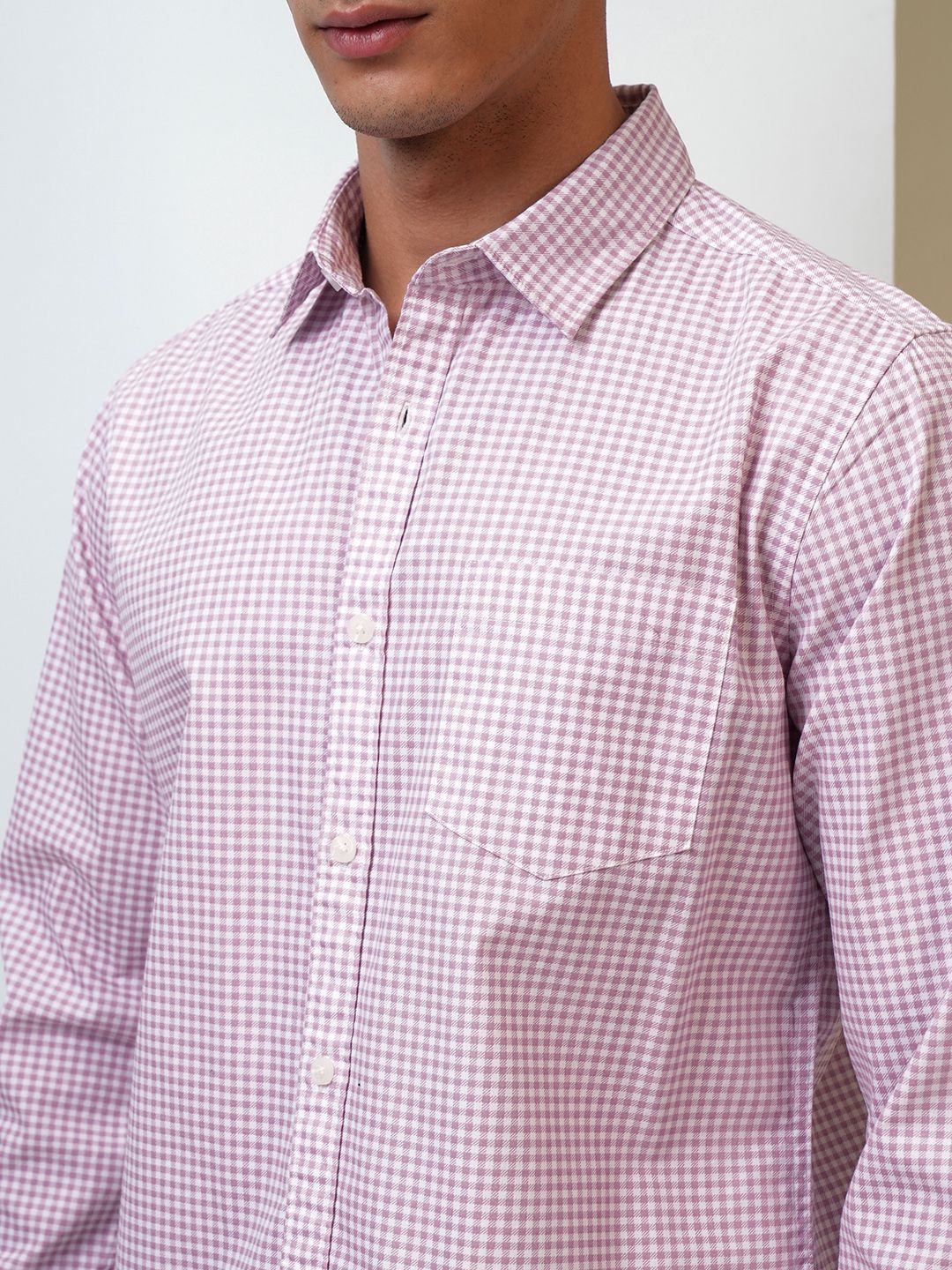 HIGHLANDER Checked Cutaway Collar Slim Fit Cotton Casual Shirt