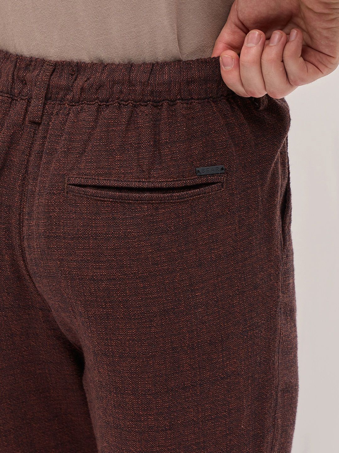 THE BEAR HOUSE Men Textured Tapered Fit Pleated Chinos Trousers