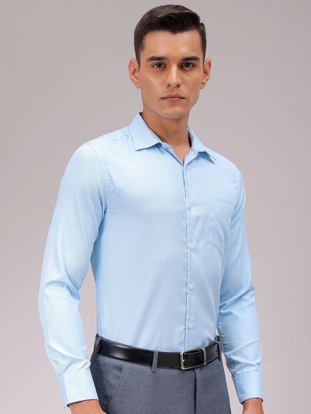 The Indian Garage Co. X Luxe Men Cutaway Collar Solid Slim Fit Formal Shirt
