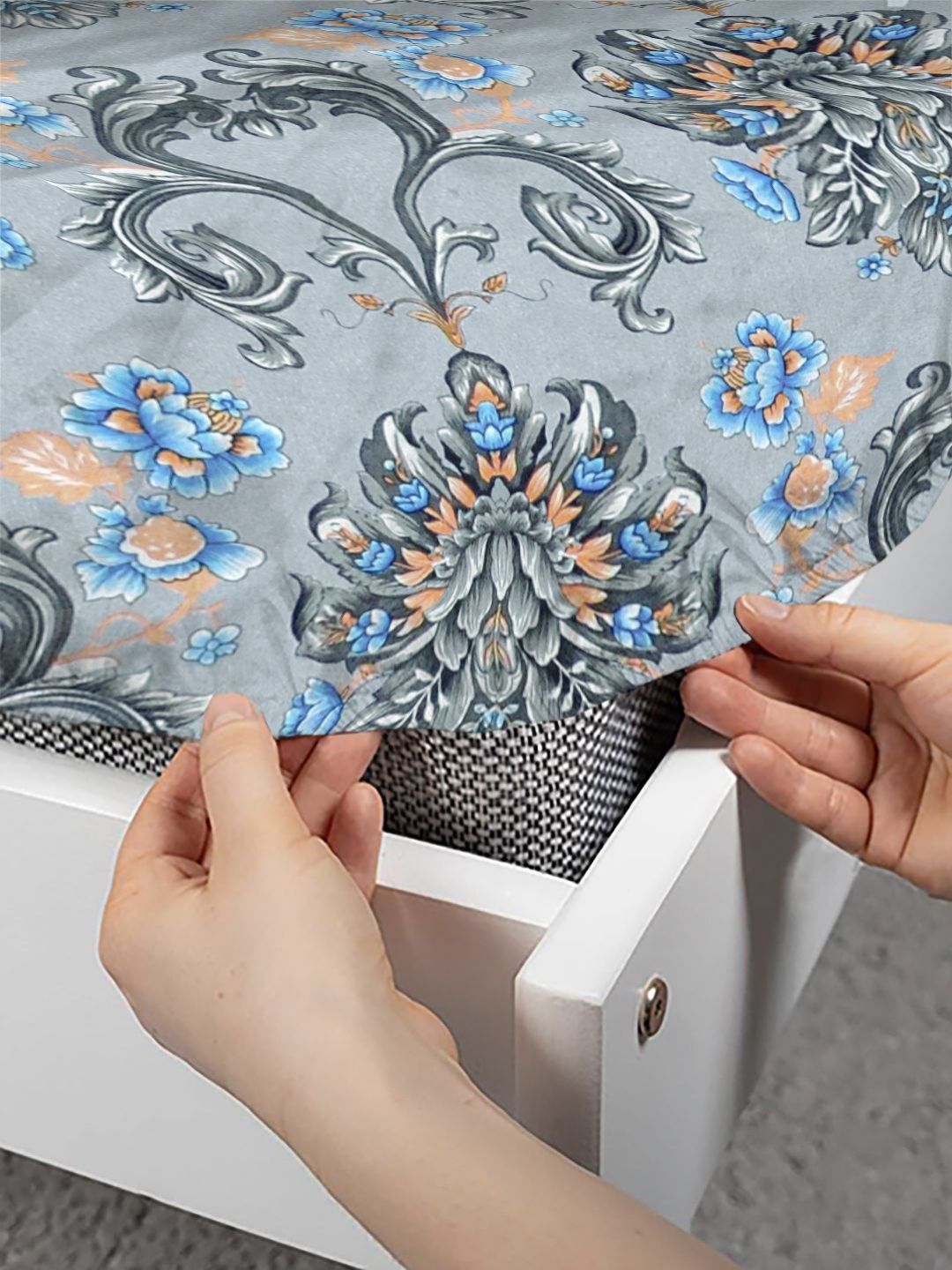 Aura Grey Floral Printed 300 TC Cadar Katil King 2.50 m X 2.25 m