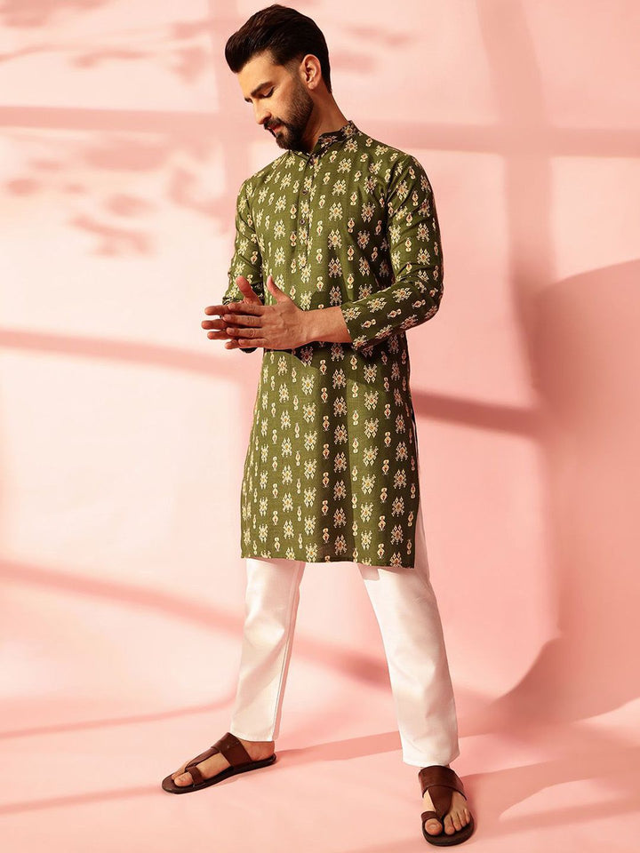 Anouk Men Paisley Printed Regular Kurta with Pyjamas