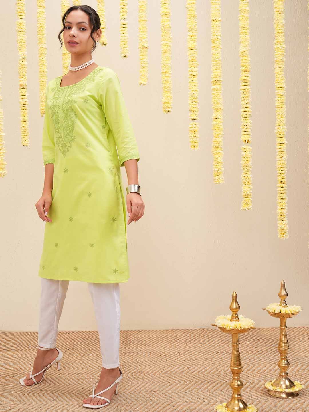 Vishudh Ethnic Motifs Round Neck Embroidered Thread Work Straight Kurta