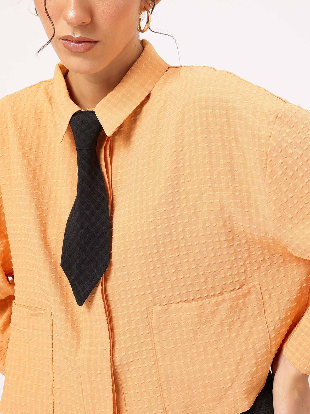 DressBerry Striking Silhouette Seersucker Shirt with Tie