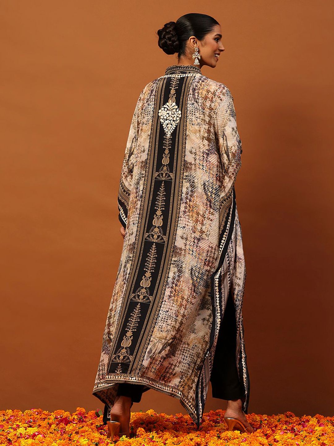 Rumah Chikankari Wanita Krep Coklat Chikankari Sulam Kurta