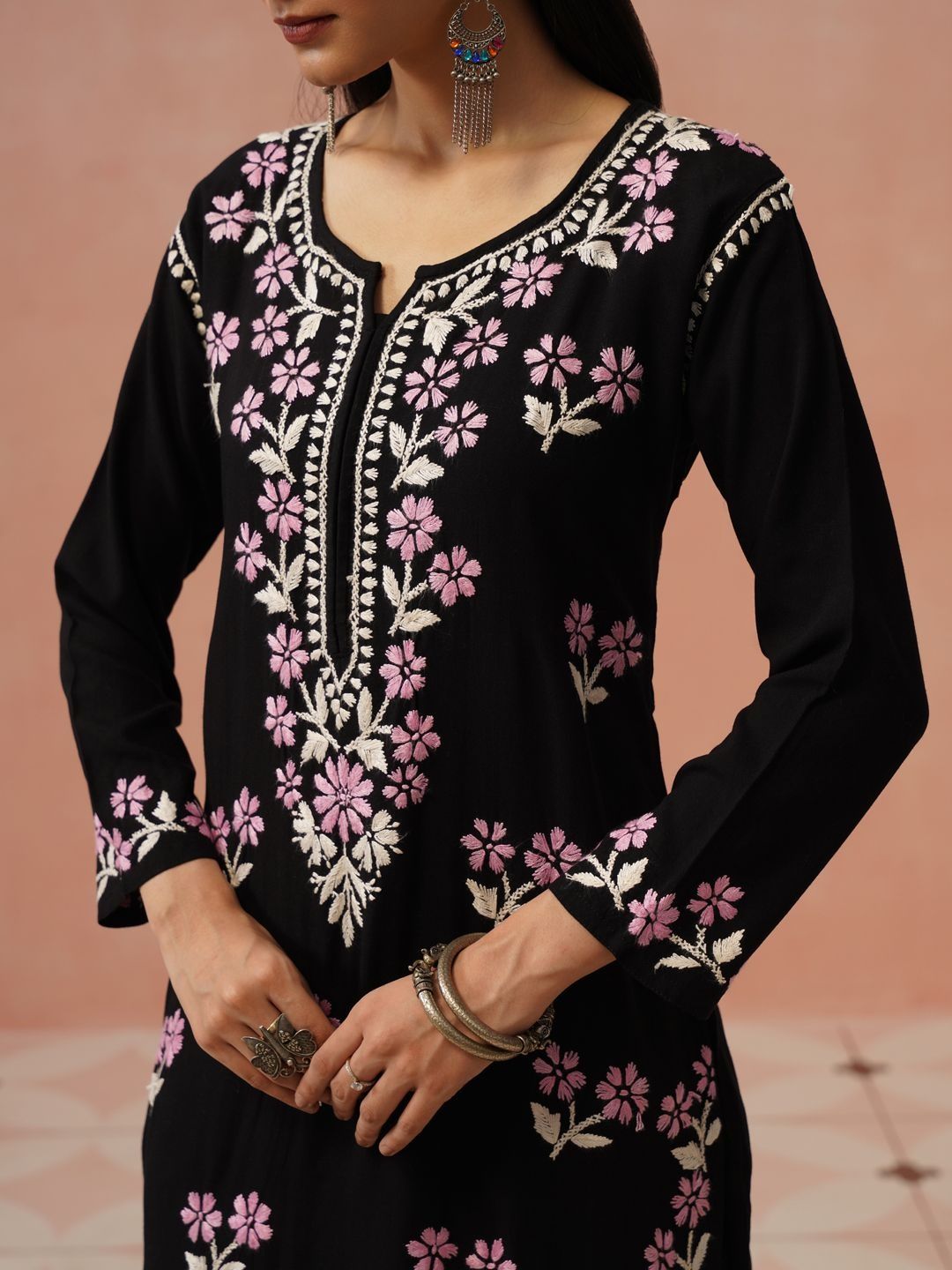House of Chikankari Women Floral Embroidered Chikankari Kurta