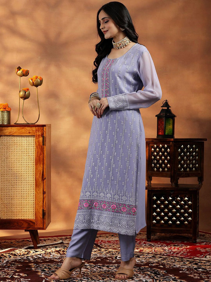Libas Women Floral Embroidered Regular Thread Work Kurta with Trousers & With Dupatta