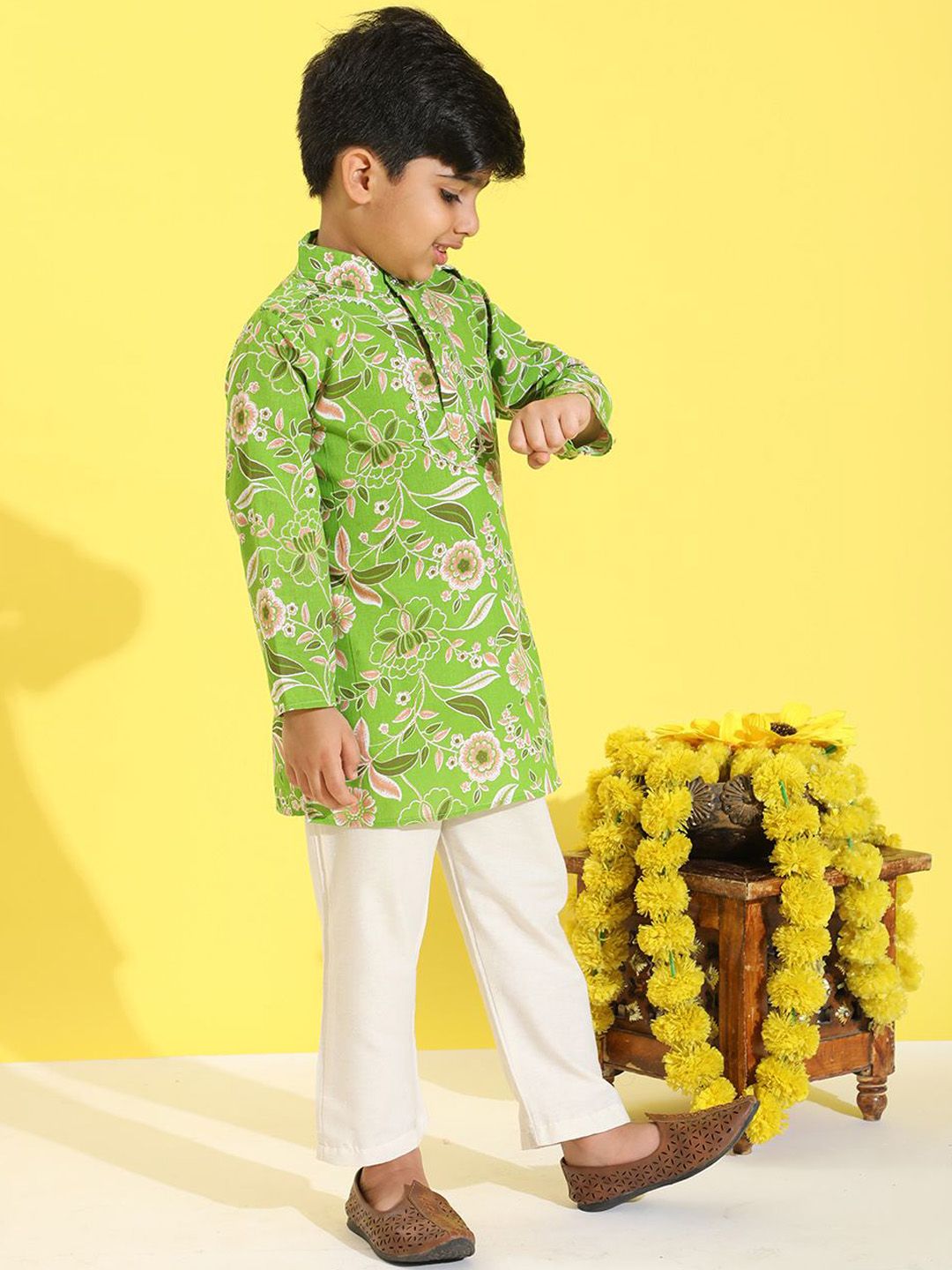 Cutiekins Boys Floral Printed Kurta with Pyjama
