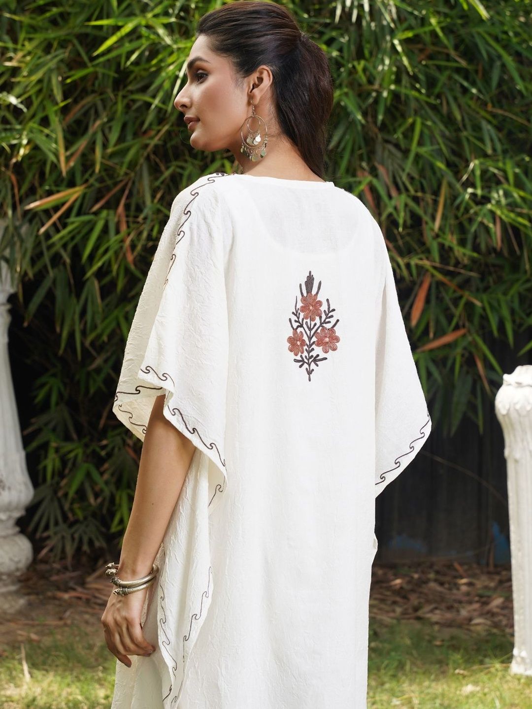 House of Chikankari Women Floral Embroidered Thread Work Crepe Kaftan Kurta