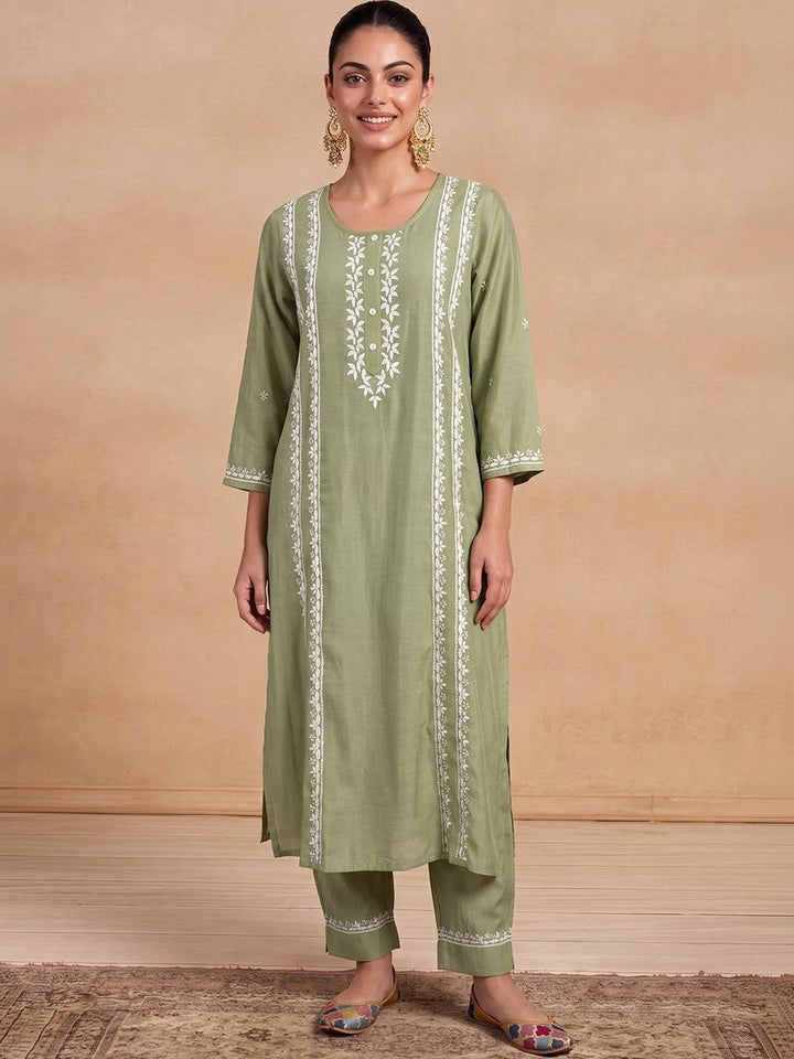 House of Chikankari Women Floral Embroidered Regular Thread Work Kurta with Trousers