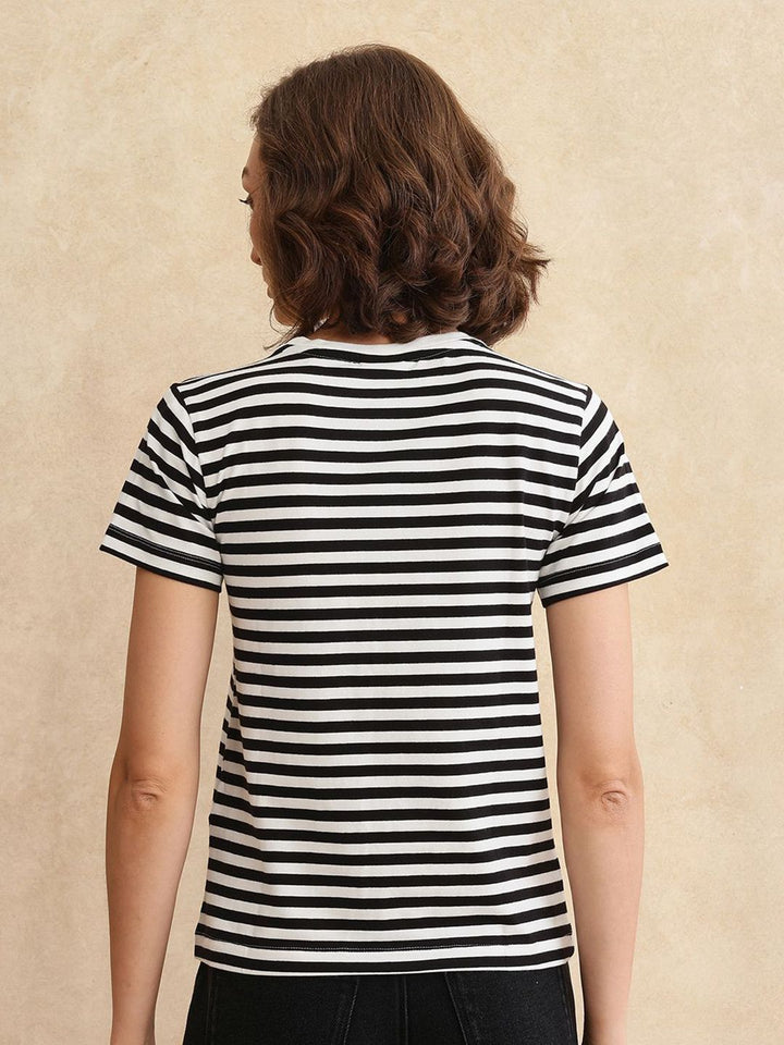 RAREISM Women Printed Pockets T-shirt