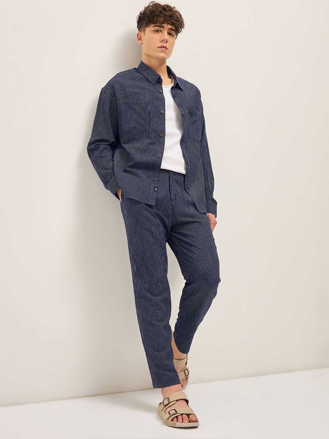 THE BEAR HOUSE Men Spread Collar Pinstripes Striped Casual Shirt