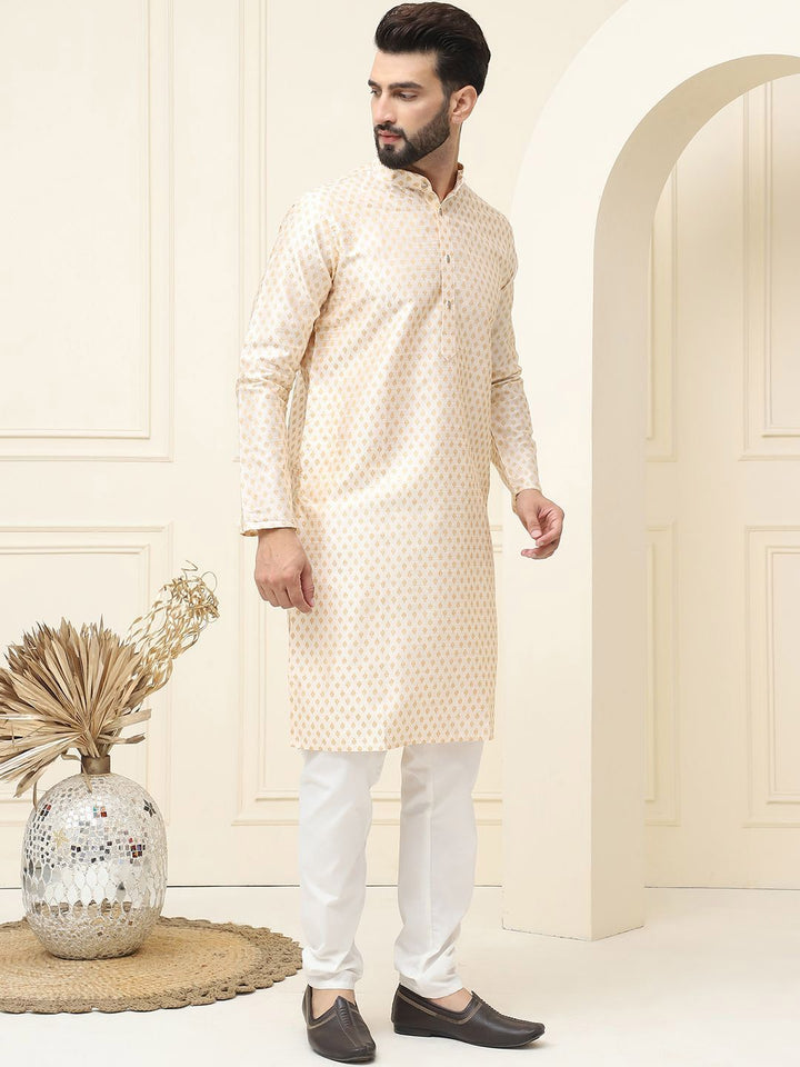 SOJANYA Ethnic Motifs Printed Regular Cotton Silk Kurta With Pyjama