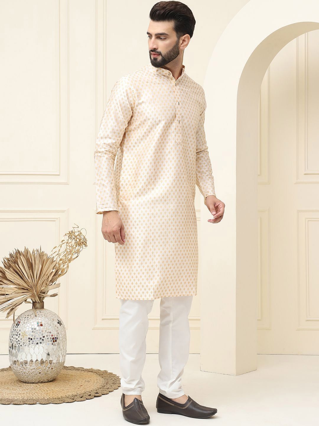 SOJANYA Ethnic Motifs Printed Regular Cotton Silk Kurta With Pyjama