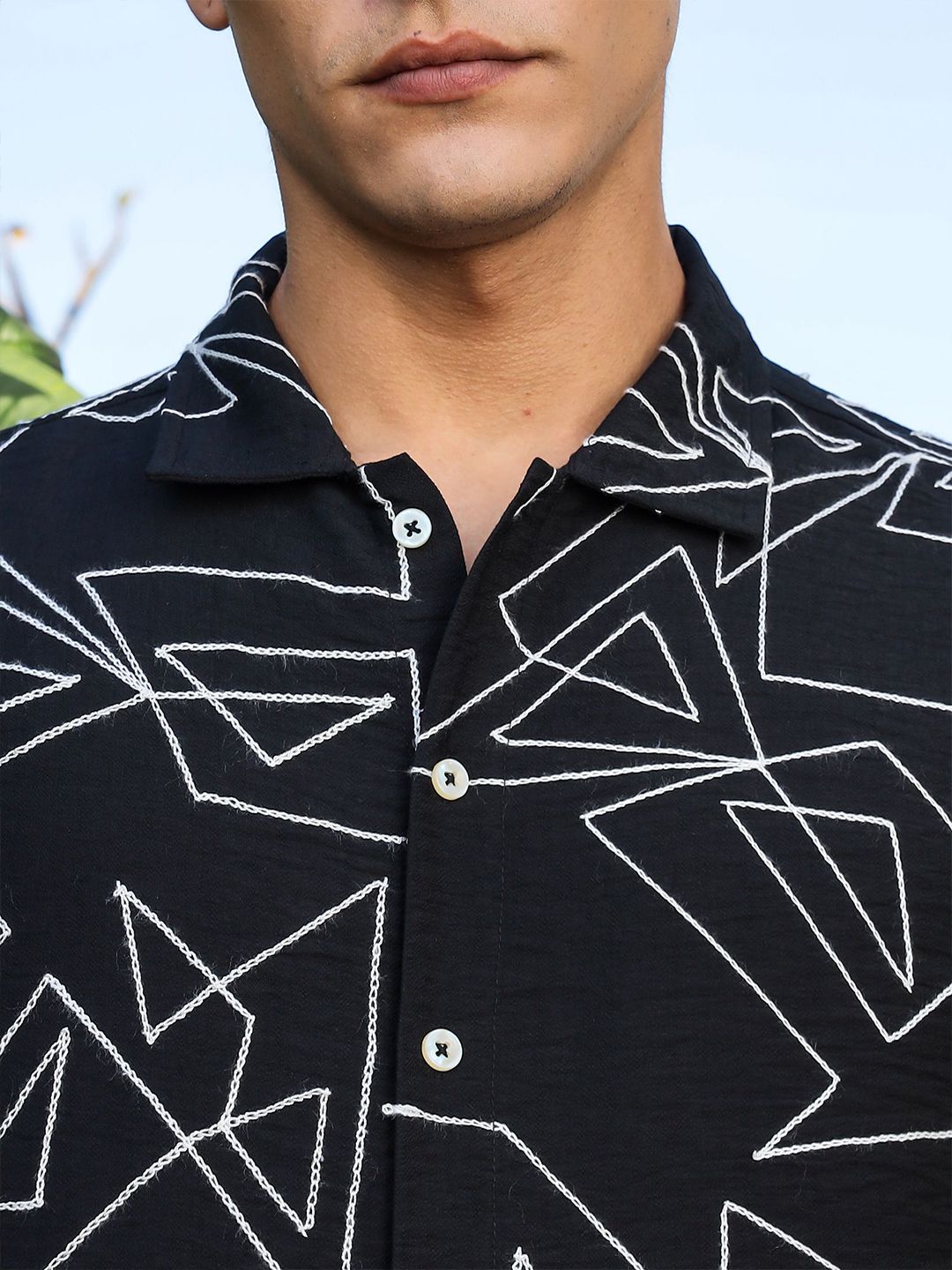 Thomas Scott Men Premium Fit Geometric Printed Spread Collar Casual Shirt