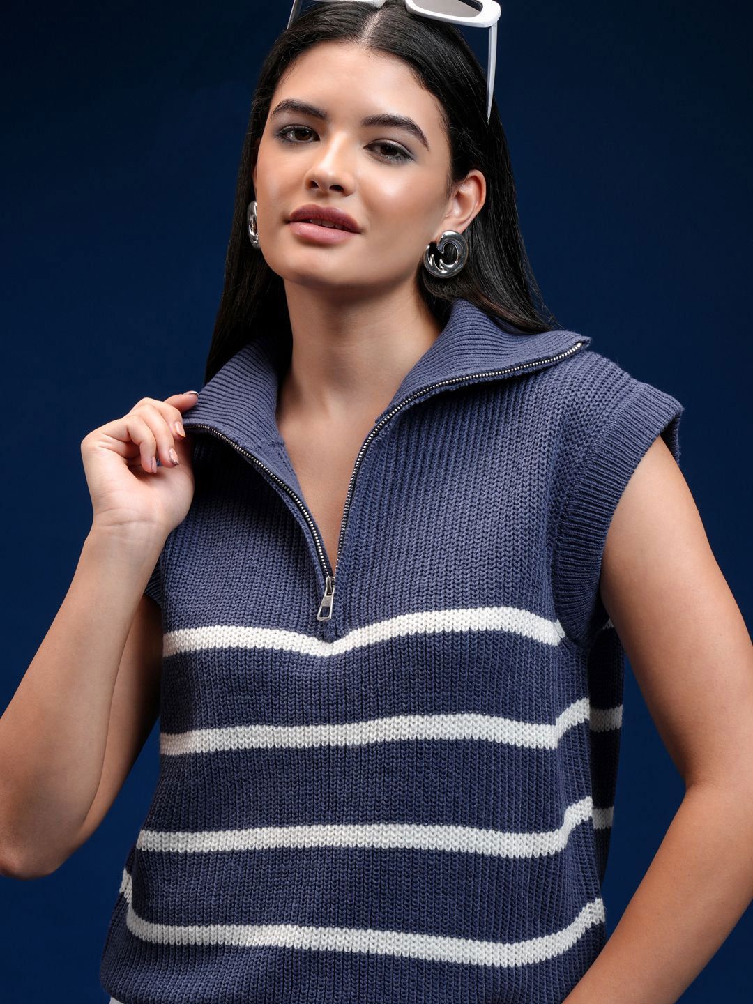 Tokyo Talkies Women Cable Knit Striped Sleeveless Pullover