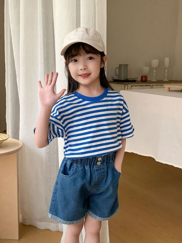 YK Girls Printed Henley Neck Drop-Shoulder Sleeves Pockets T-shirt