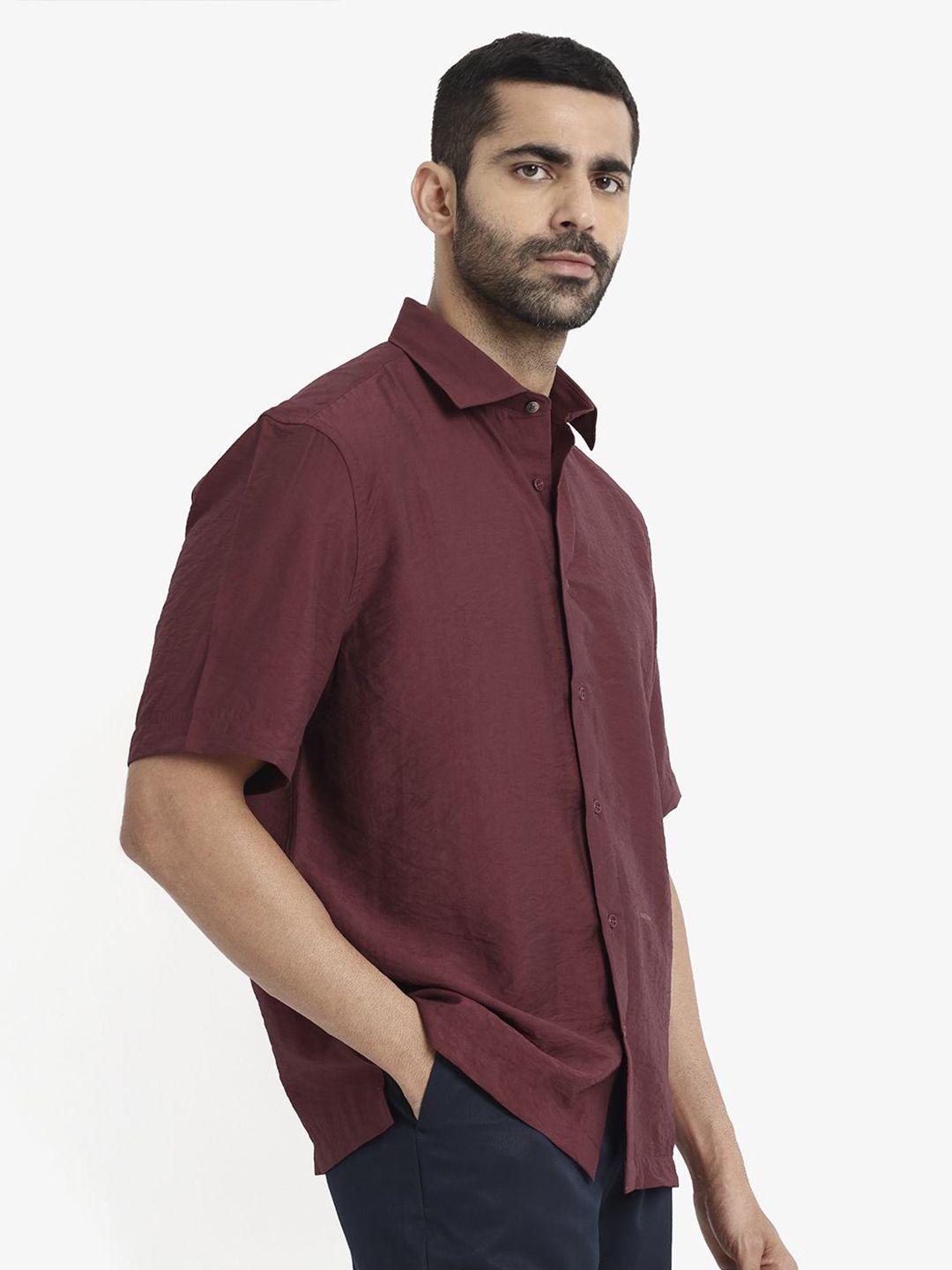 RARE RABBIT Men Comfort Spread Collar Solid Casual Shirt
