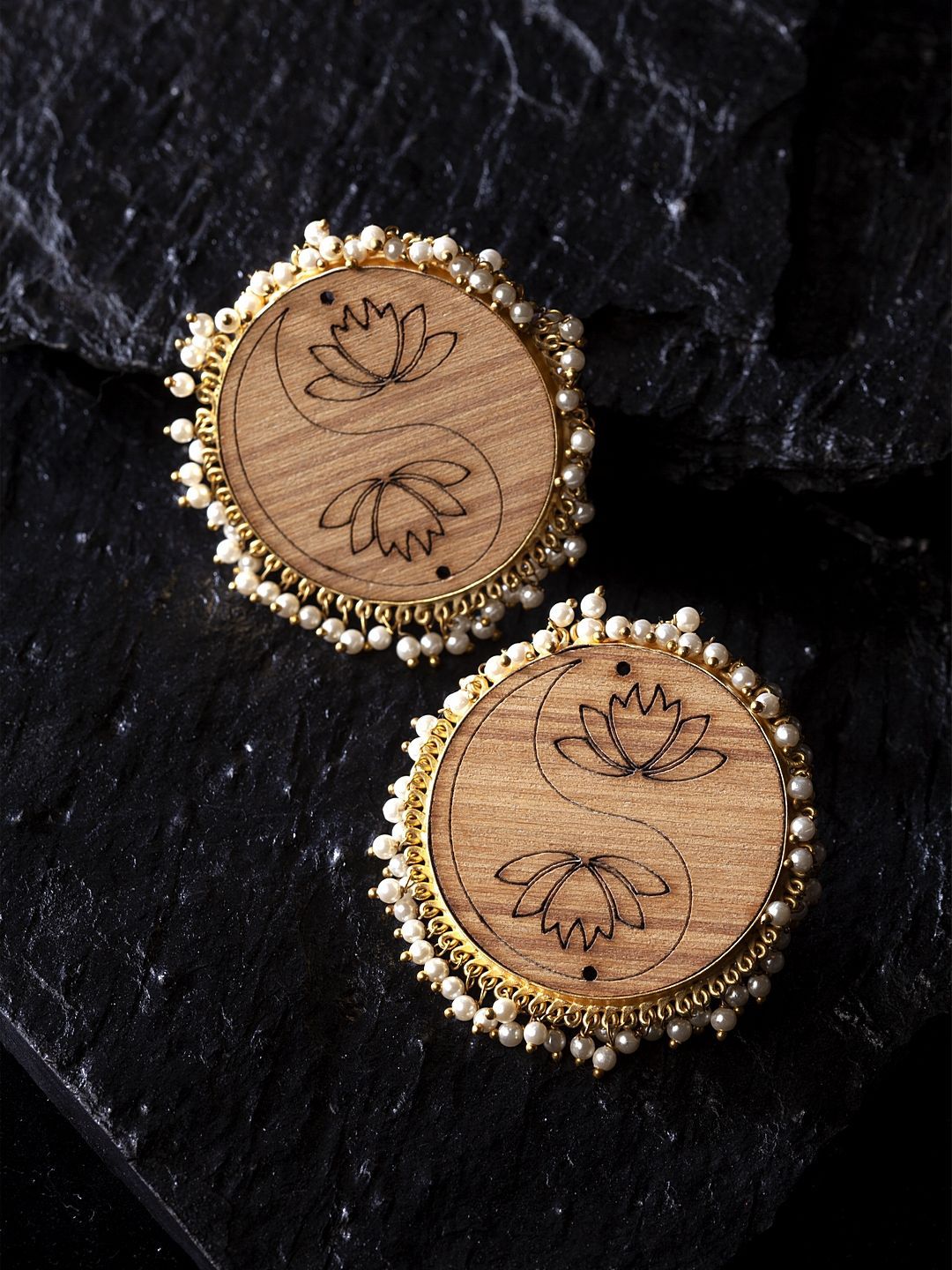 Anouk Beaded Circular Wooden Studs