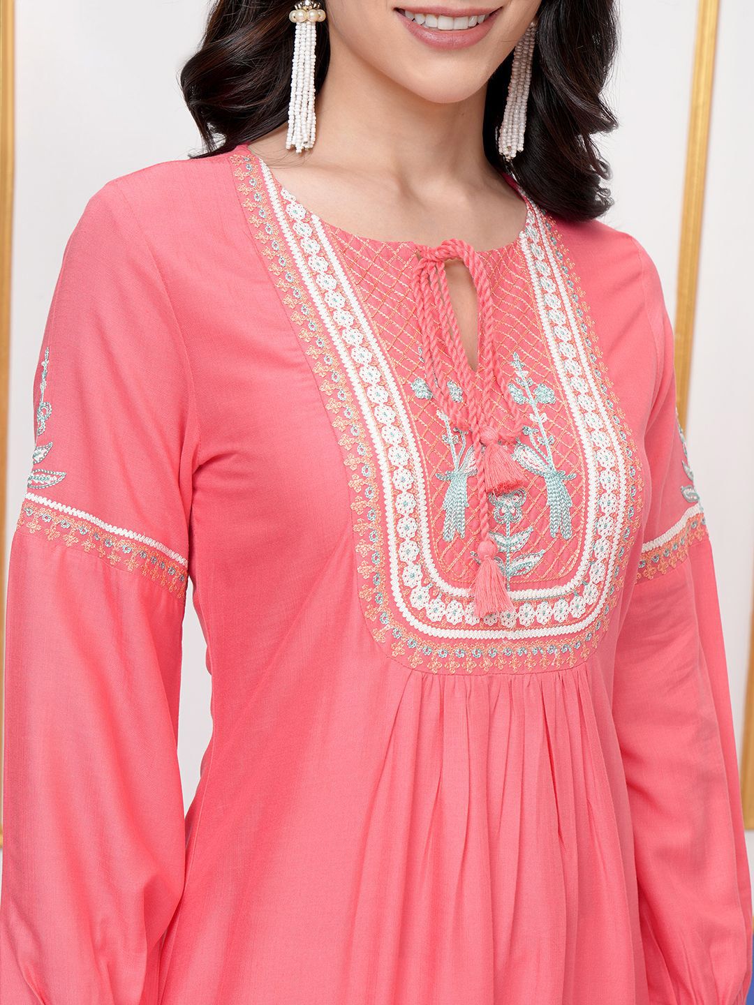 Vishudh Coral Floral Embroidered Tie-Up Neck Thread Work A-Line Kurta