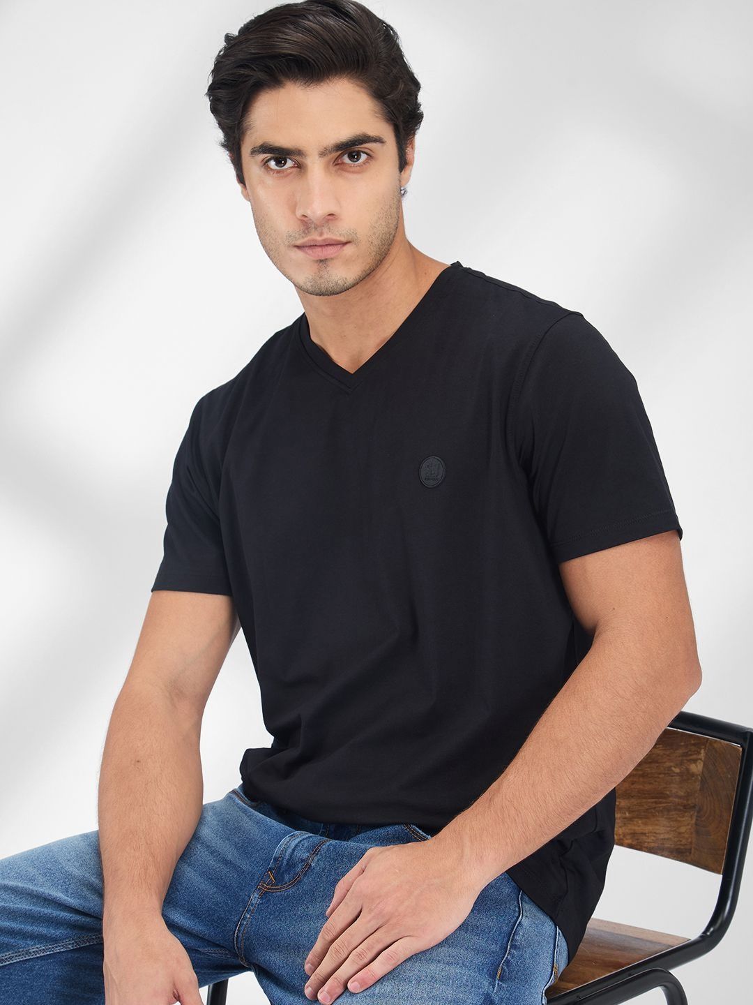 SPYKAR Men V-Neck Slim Fit T-shirt