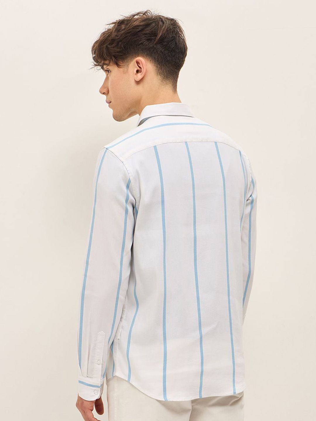 THE BEAR HOUSE Men Spread Collar Vertical Striped Cotton Slim Fit Casual Shirt