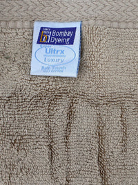 BOMBAY DYEING Coffee Brown 3 Pieces Cotton 650 GSM Face Towel