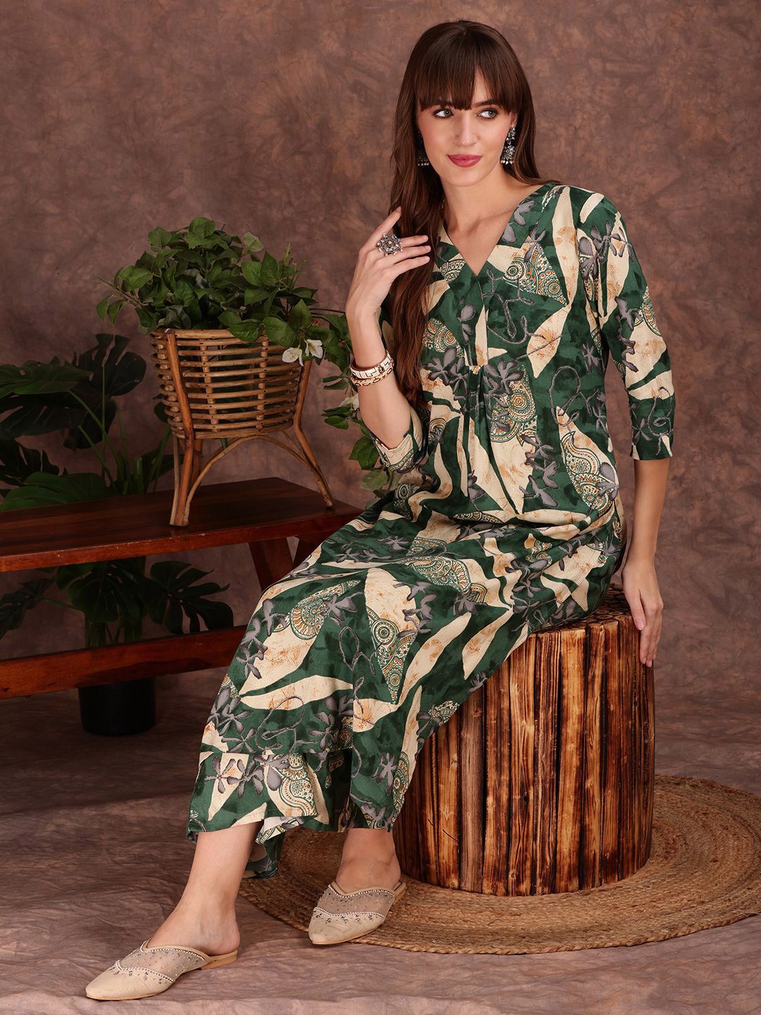 KALINI Women Floral Printed Regular Kurta with Palazzos