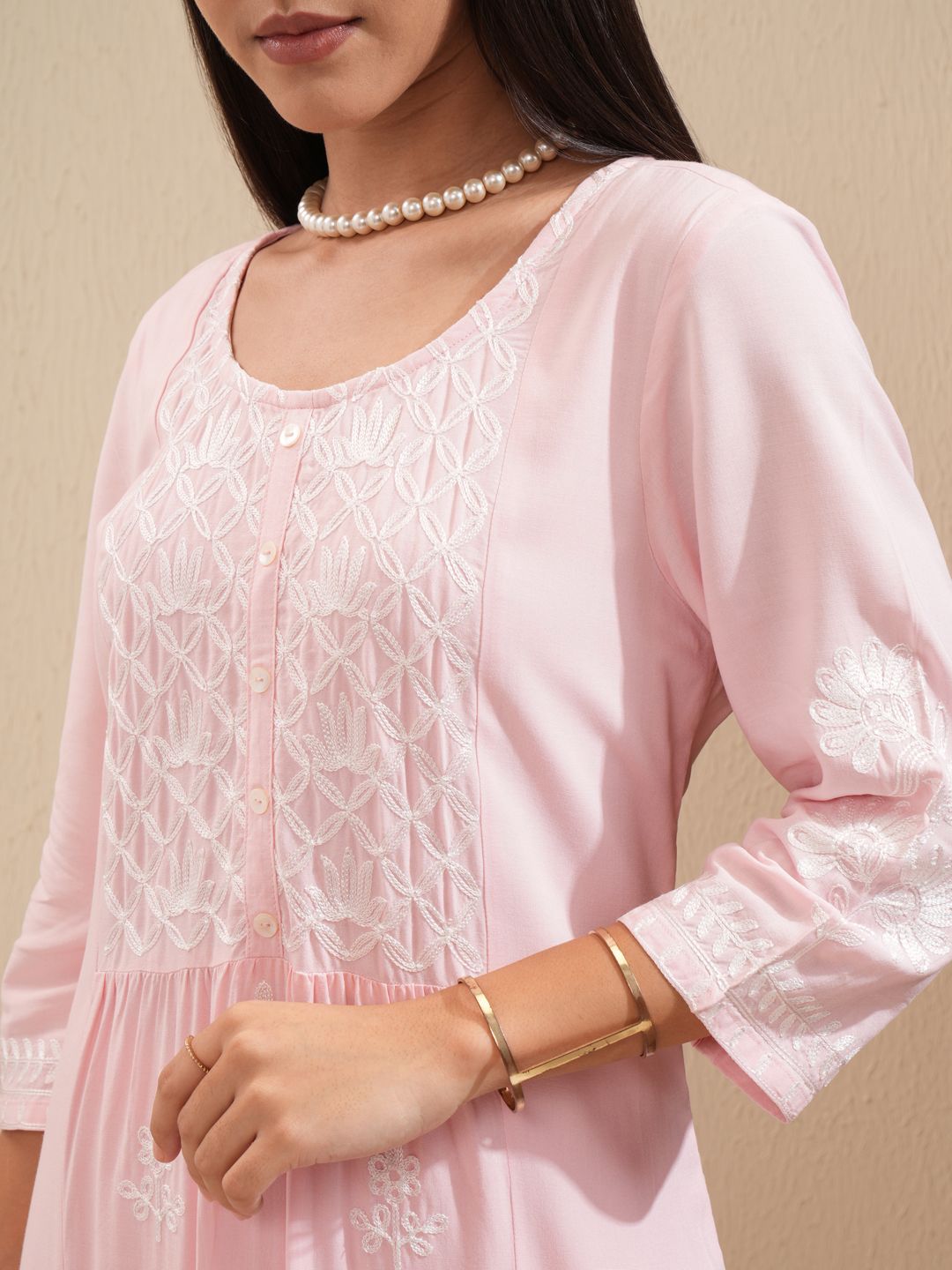 Vishudh Ethnic Motifs Embroidered Thread Work Straight Kurta With Palazzos