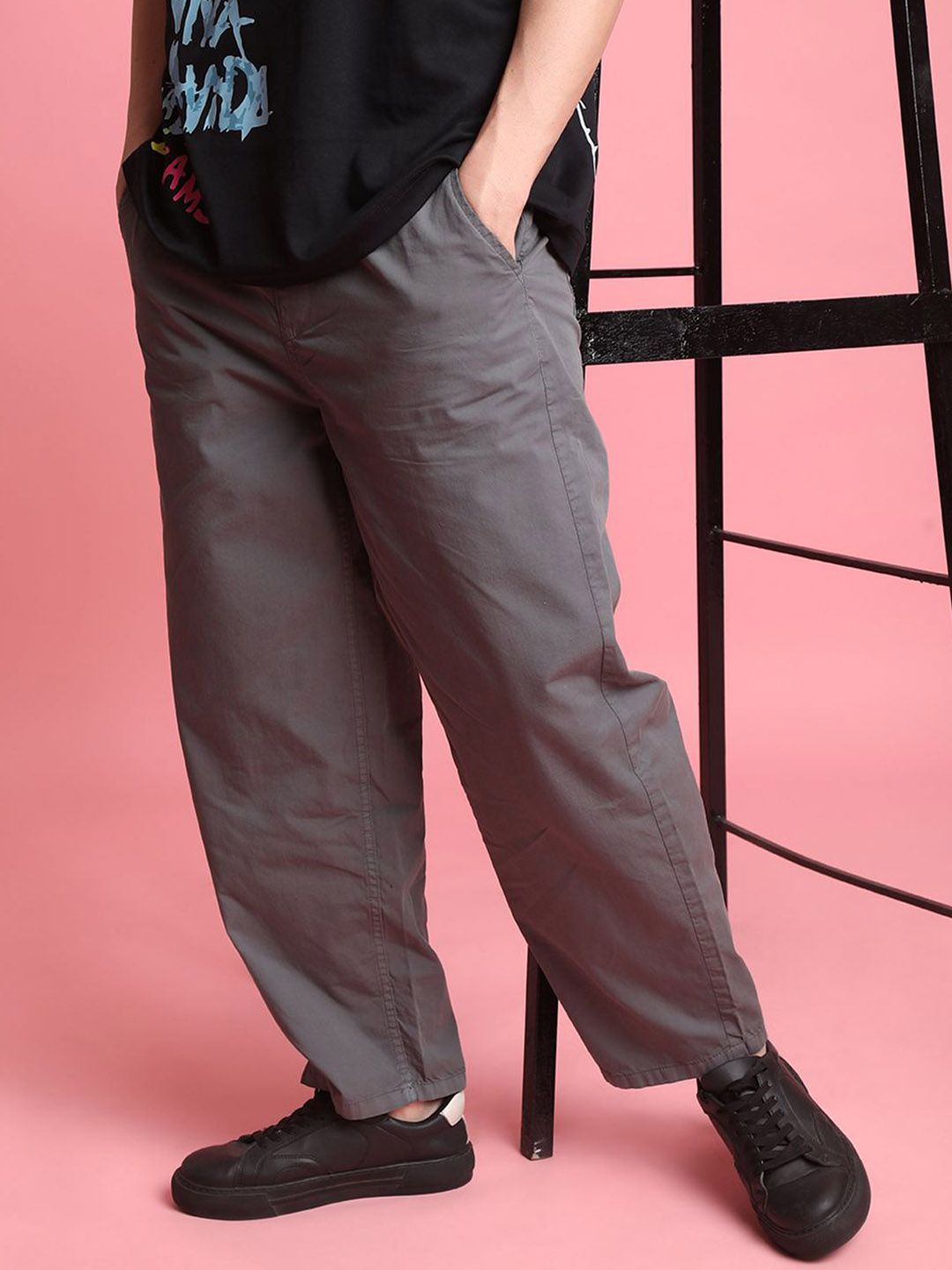 Bene Kleed Men Baggy Fit Pleated Chinos Trousers