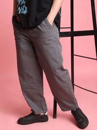 Bene Kleed Men Baggy Fit Pleated Chinos Trousers