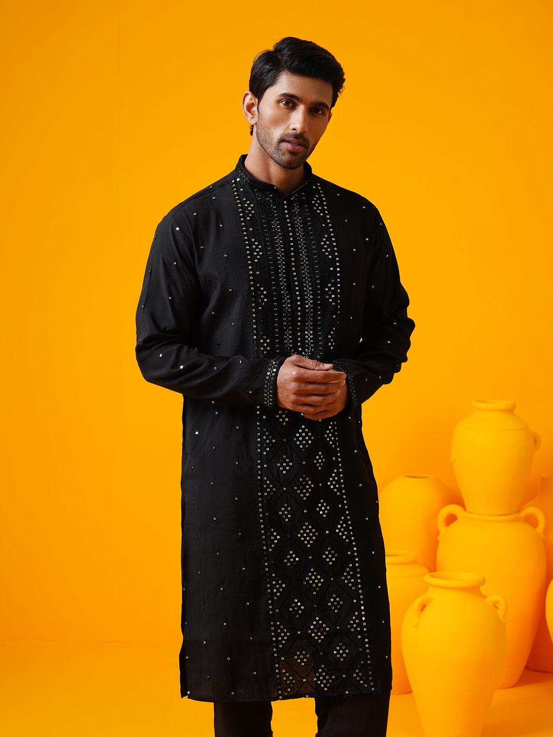 SOJANYA LUXE Cermin Kolar Mandarin Bersulam Geometrik Berfungsi Kurta Lurus Dengan Seluar