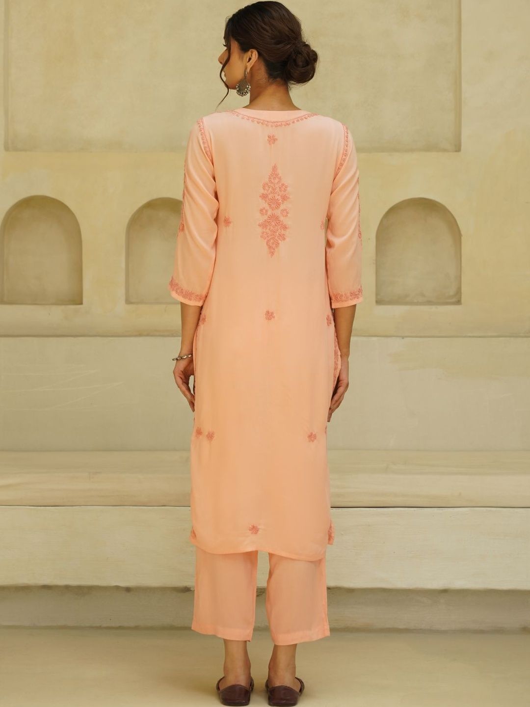 House of Chikankari Women Embroidered Thread Work Kurta