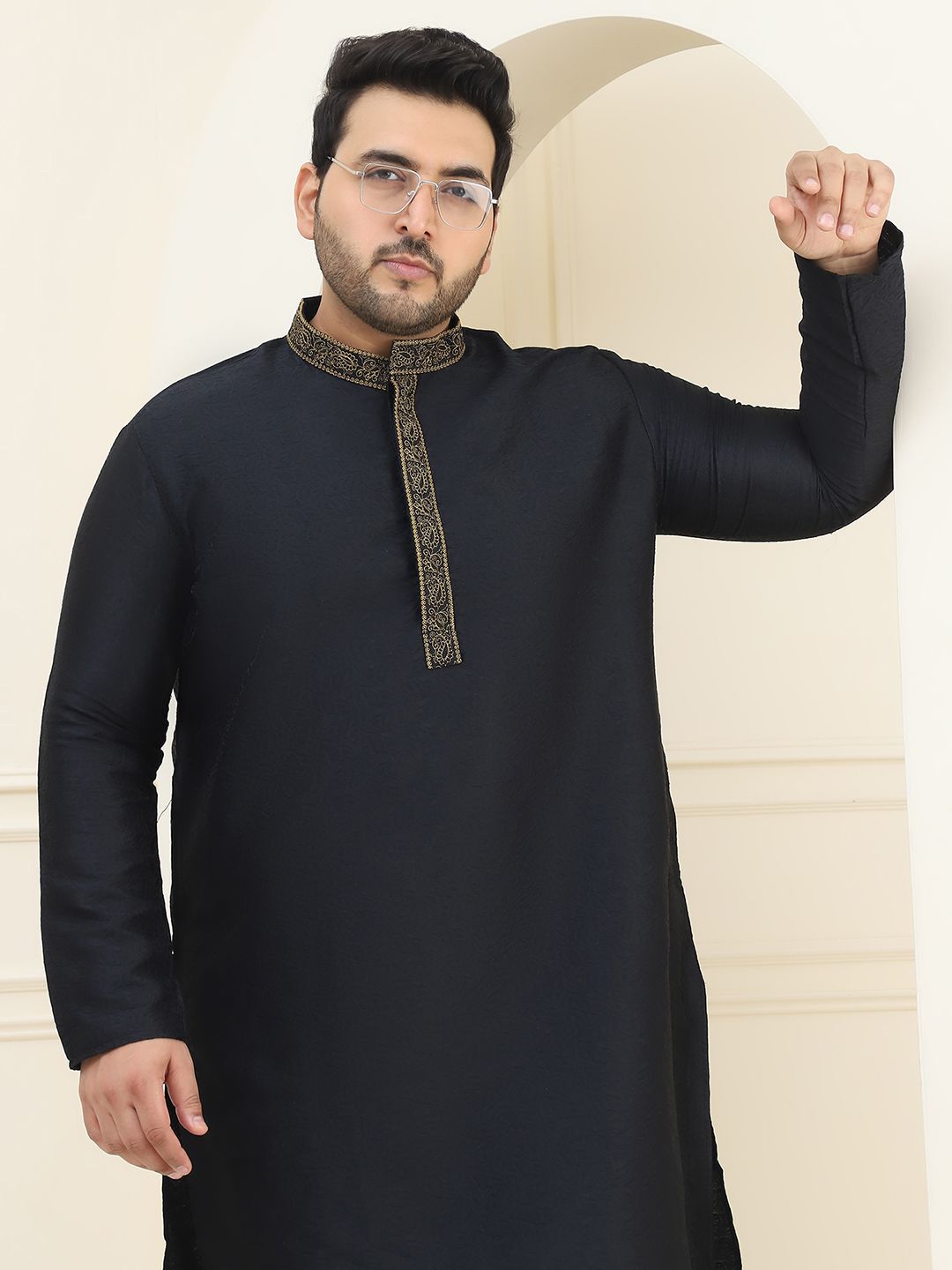 SOJANYA PLUS Mandarin Collar Straight Kurta with Pyjamas