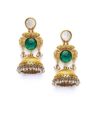 KARATCART Gold-Plated Dome Shaped Bird Motif Kundan Studded & Beaded Jhumkas