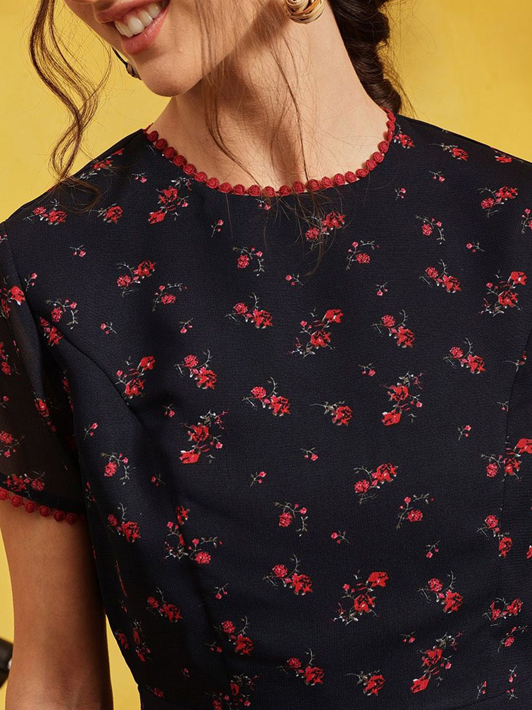 Quiero Women Floral Dicetak leher bulat a-line
