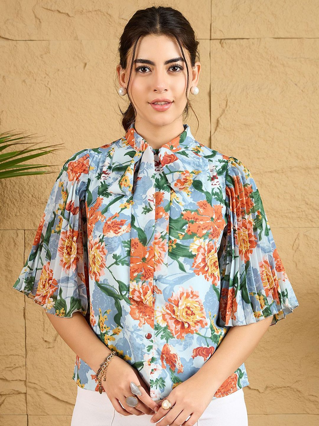 Berrylush Women Floral Printed Tie-Up Neck Georgette Top