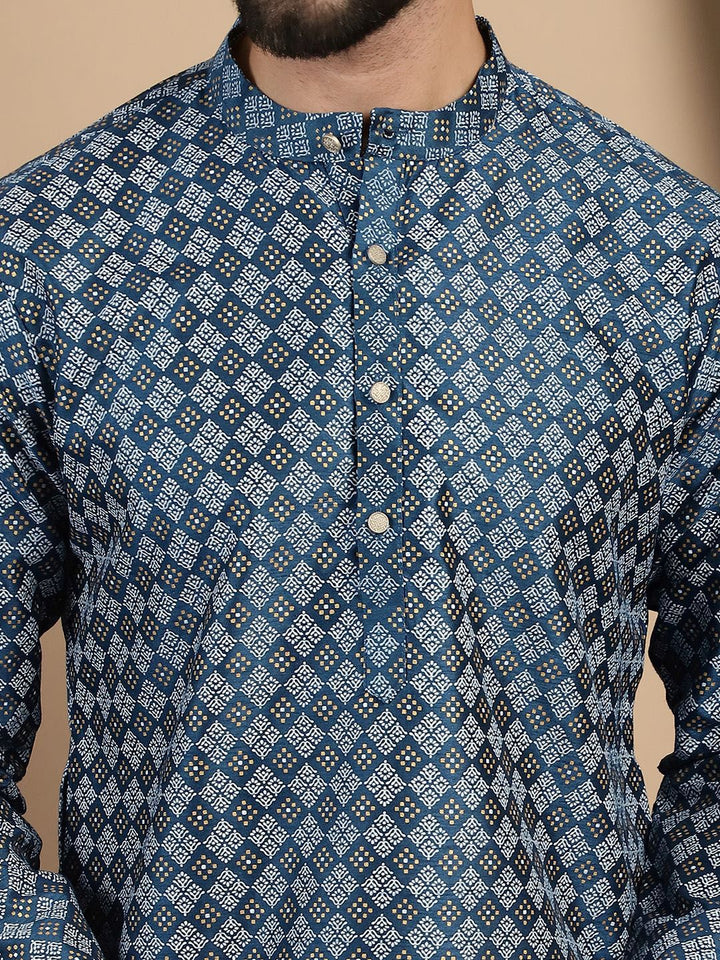 Motif Etnik Anouk Bercetak Kolar Mandarin Lengan Panjang Kurta Lurus dengan Churidar