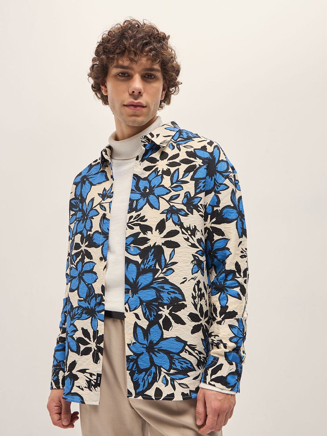 THE BEAR HOUSE Men Spread Collar Floral Printed Relaxed Fit Casual Shirt