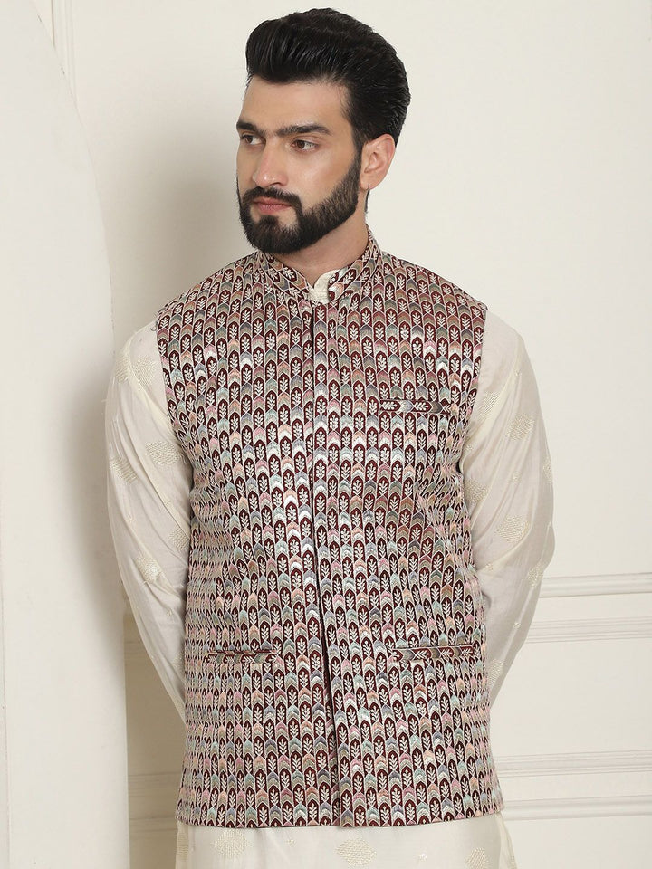 SOJANYA LUXE Men Embroidered Mandarin Collar Nehru Jackets