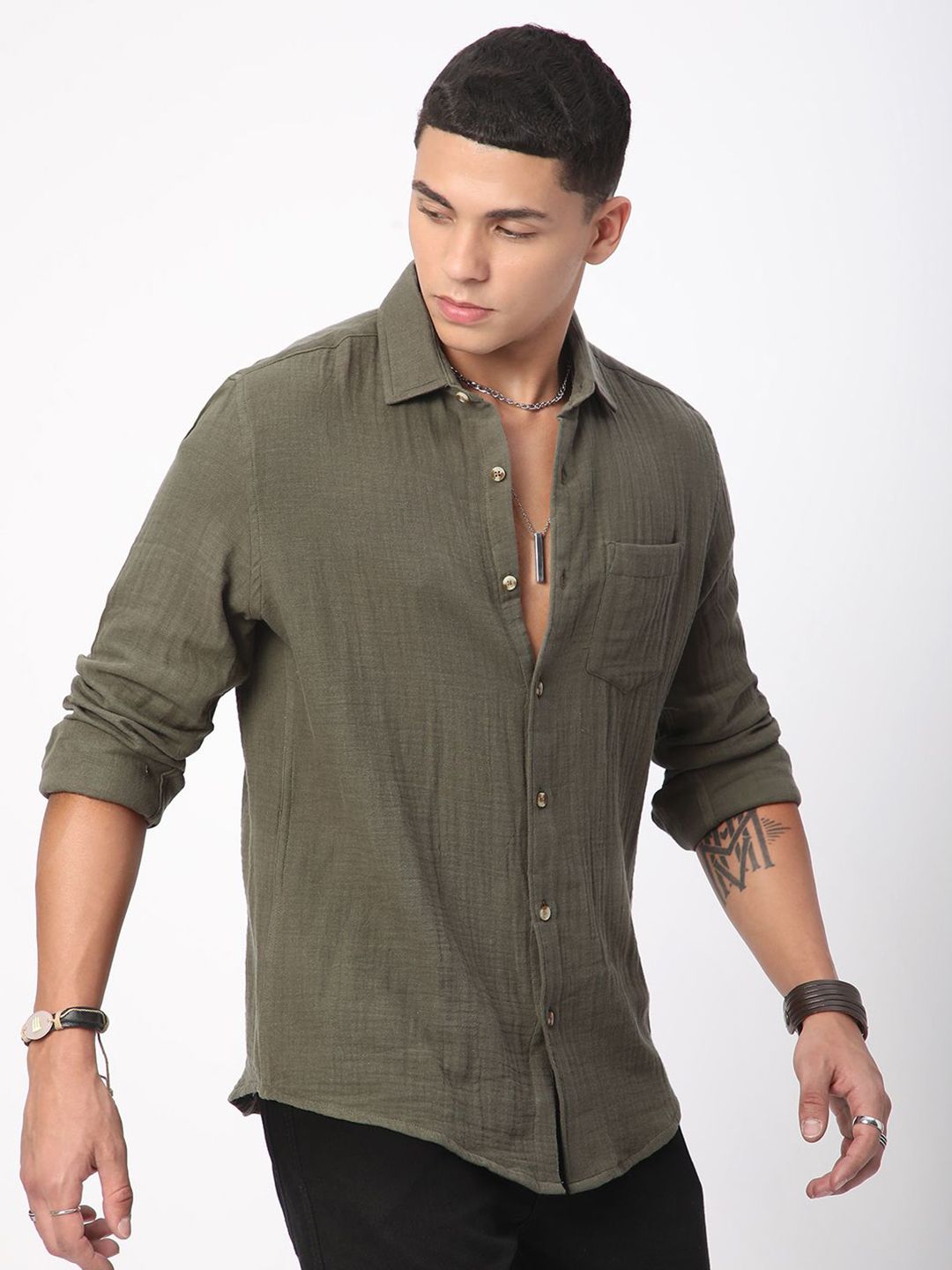 VASTRADO Men Classic Fit Spread Collar Solid Cotton Casual Shirt
