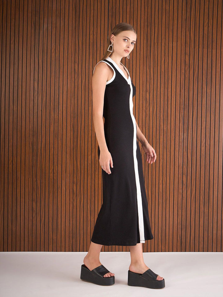 SASSAFRAS Bodycon Maxi Dress