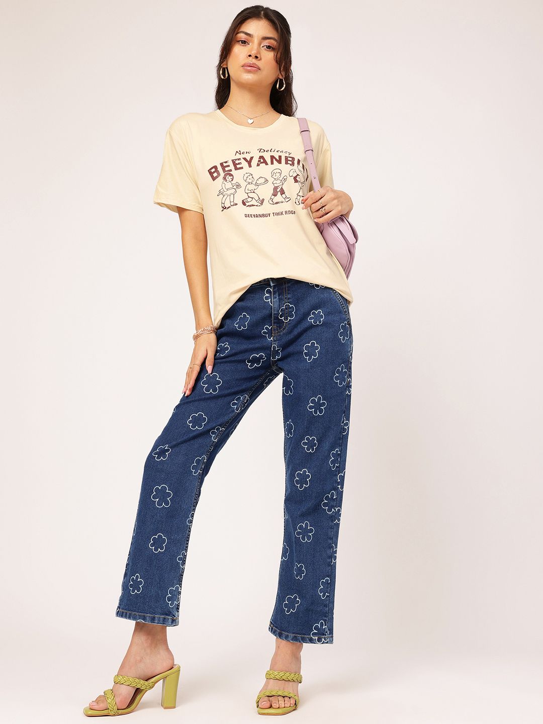 DressBerry Cozy Chic Effortless Edge Printed Tee