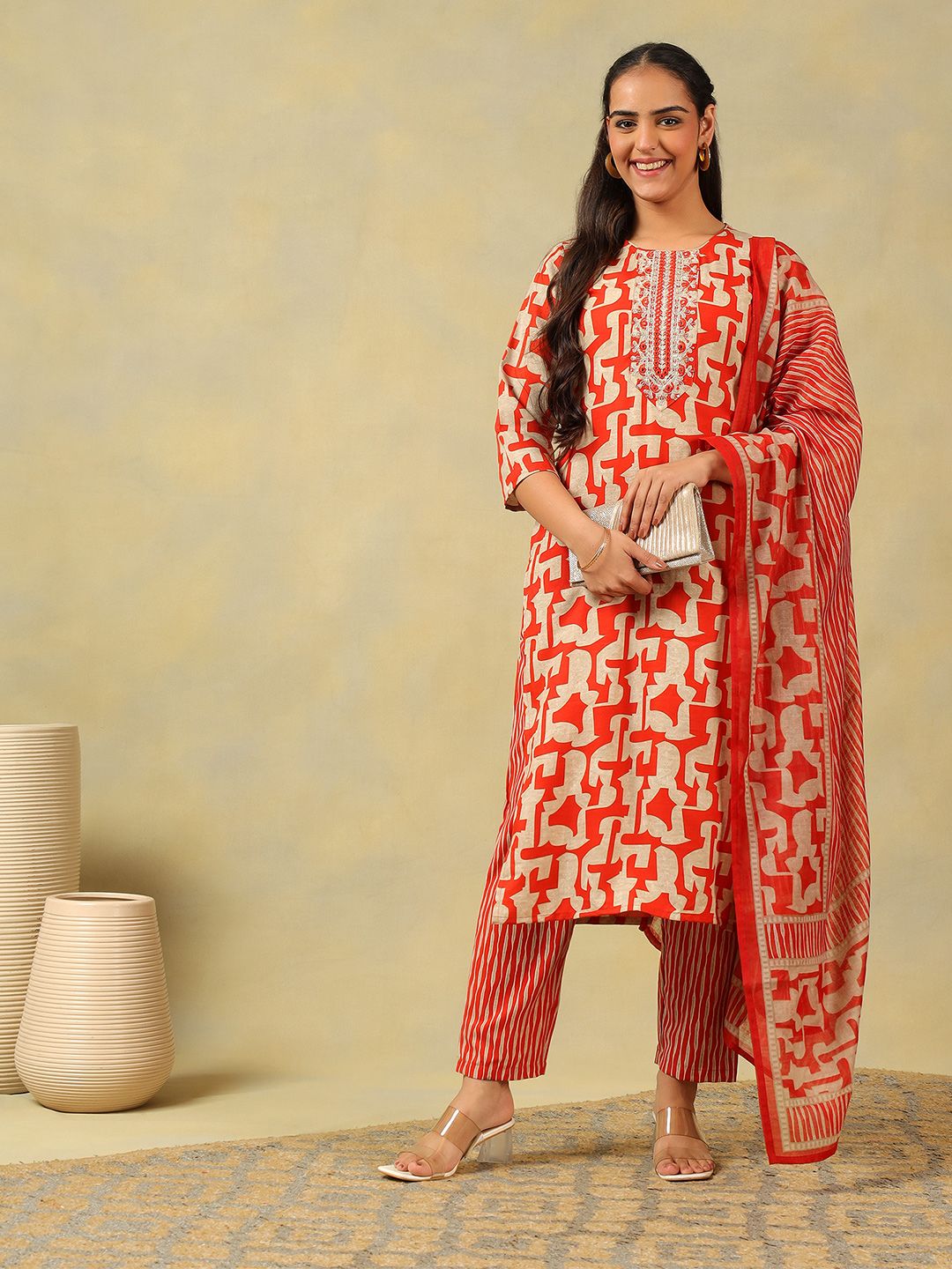 Mamicha Women Ethnic Motifs Printed Regular Pure Cotton Kurta with Trousers & With Dupatta