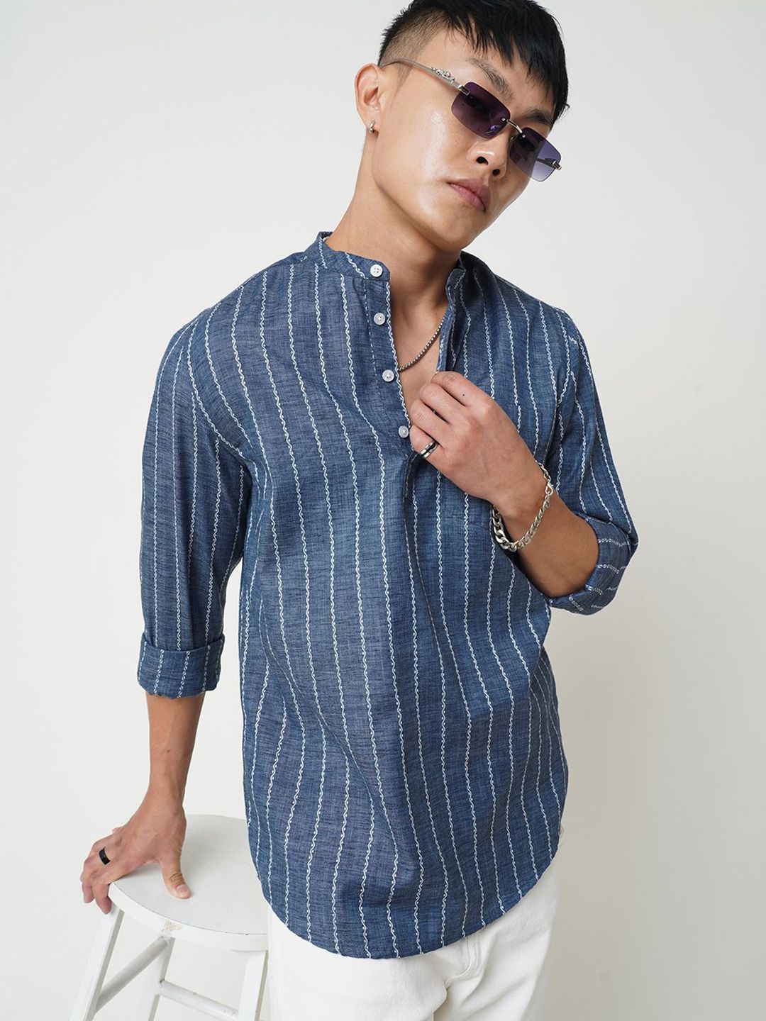 VASTRADO Striped Mandarin Collar Dobby Weave Cotton Short Kurta