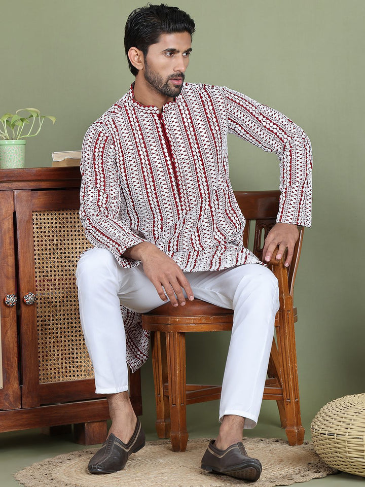 Jompers Geometric Printed Mandarin Collar Straight Kurta With Trouser