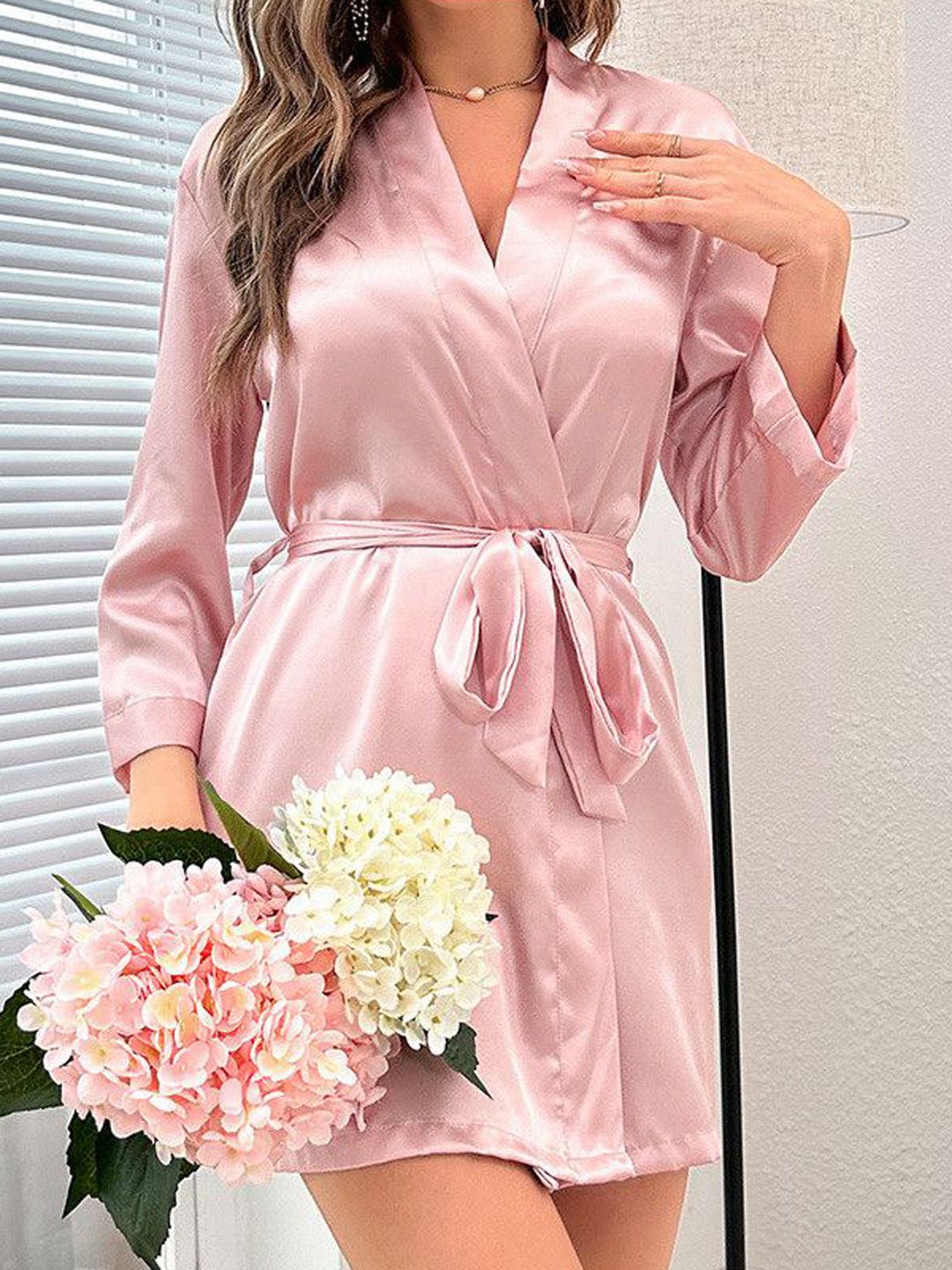 DressBerry V Neck Above Knee Length Nightdress