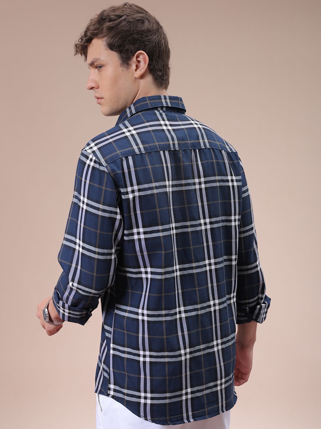 The Indian Garage Co Men Cutaway Collar Checked Cotton Slim Fit Casual Shirt