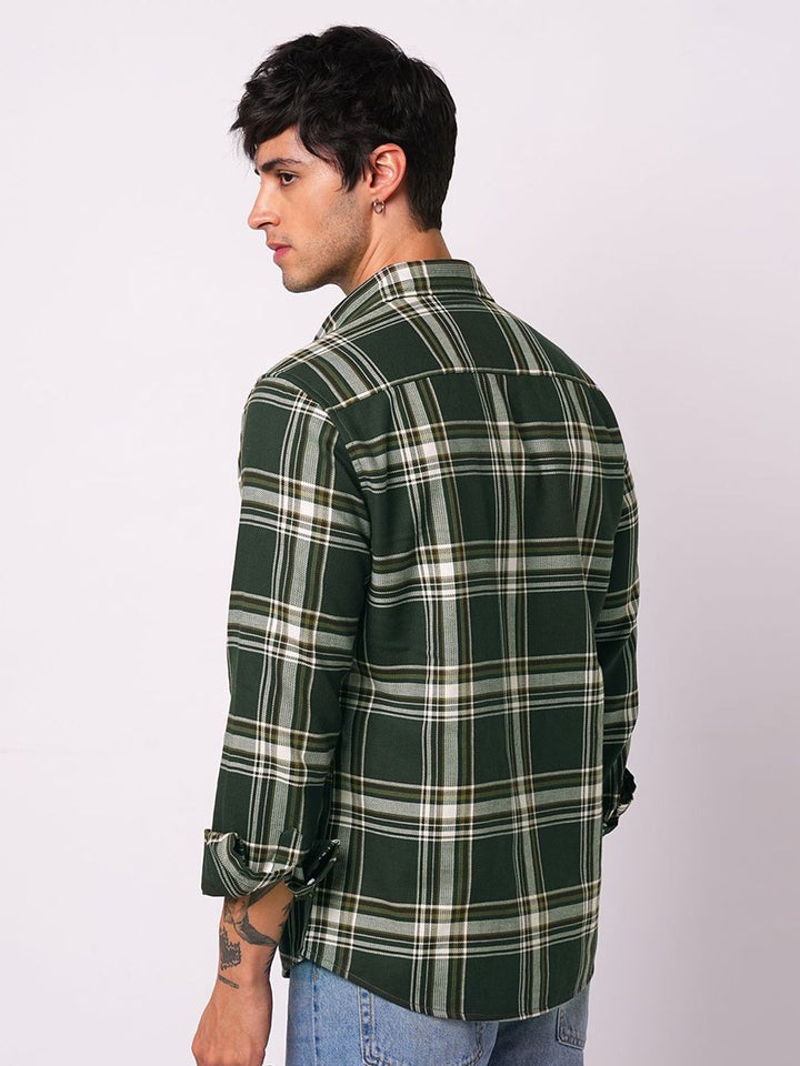 VASTRADO Classic Evergreen Broad Checked Slim Fit Pure Cotton Casual Shirt