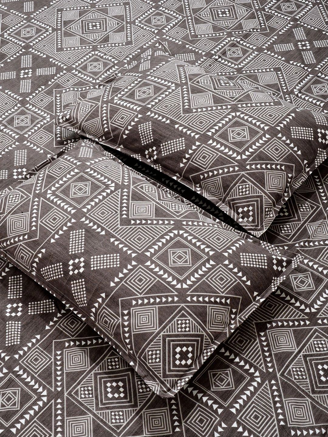Myntra Elegant Homes Brown & Grey Geometric 300 TC King Bedsheet with 2 Pillow Covers